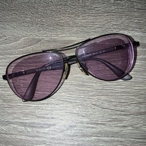 Ray-Ban Aviator glasses